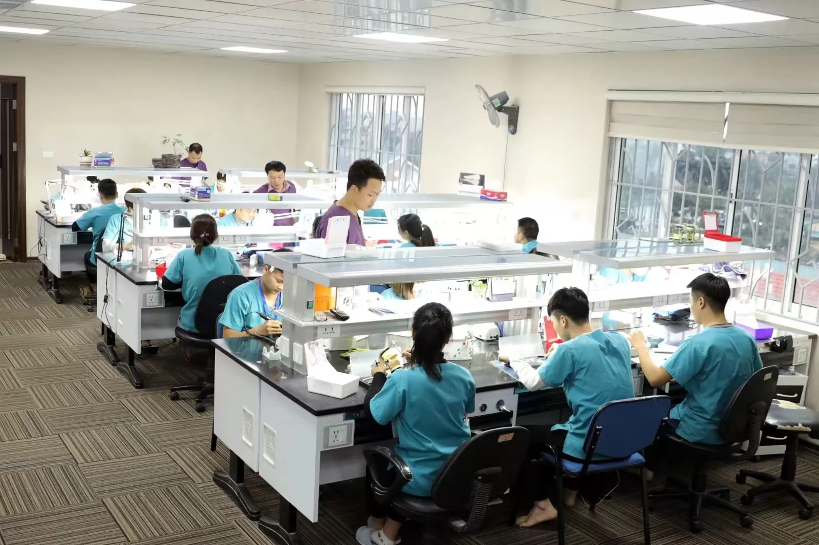 VU GIA 치과 실험실 고객 케이스