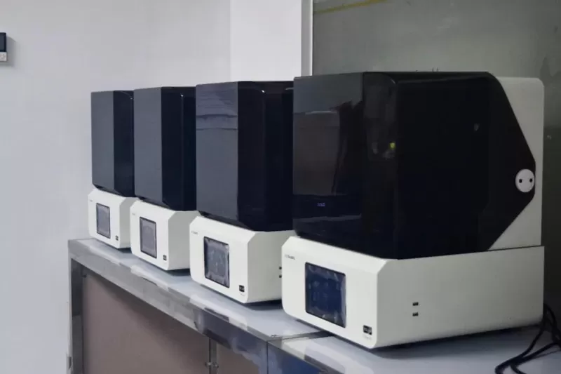  중국 Fulong 디지털 치과, RAYSHAPE 3D 프린팅 솔루션과 협력하여 임플란트 복원 치과 금형 반환 비율을 크게 줄입니다! 