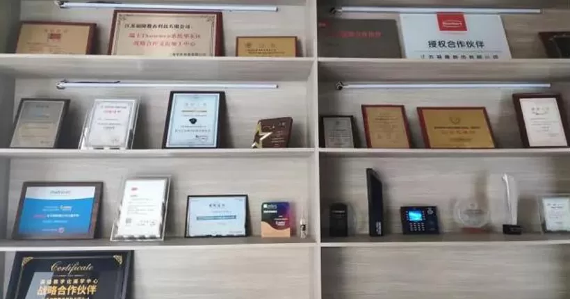 중국 Fulong 디지털 치과, RAYSHAPE 3D 인쇄 솔루션과 협력하여 임플란트 복원 치과 금형 반환 비율을 크게 줄입니다!